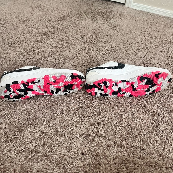 Airforces - Picture 4 of 7